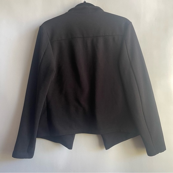 Calvin Klein Open From Jacket Size Medium - Picture 5 of 5